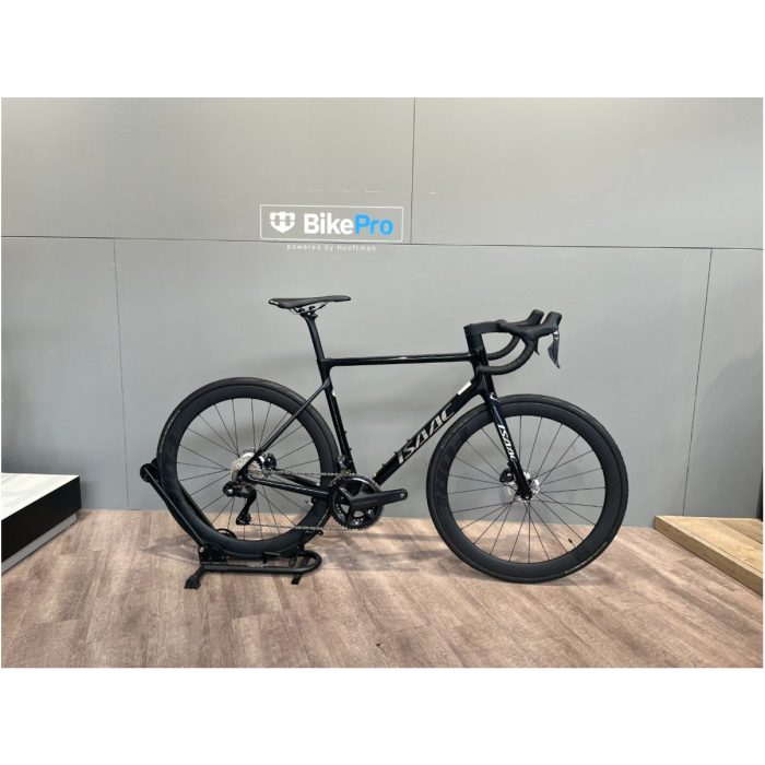 Isaac Element Chrystal Chrome Black