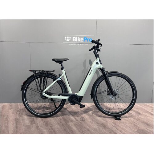 Giant NewTour E+1 (